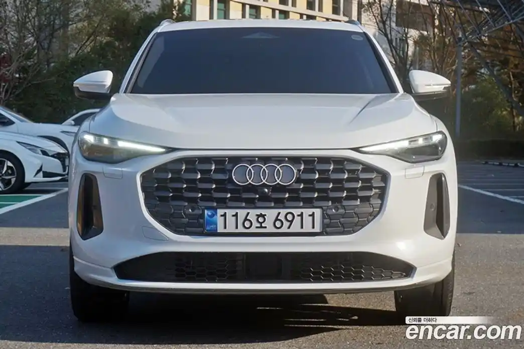 Audi Q5 2025 2.0 гидро в Москве № 823559, фото 3