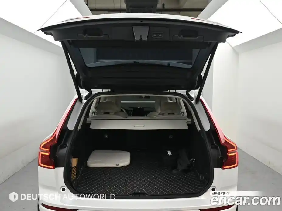 Volvo XC60 2025 2.0 гидро в Москве № 823898, фото 20