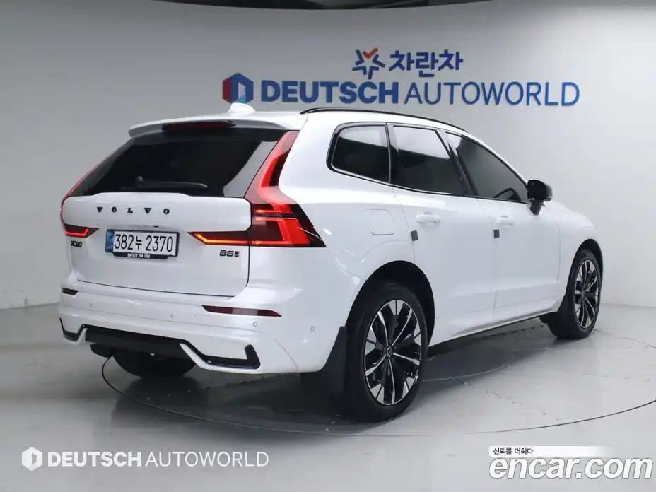 Volvo XC60 2025 2.0 гидро в Москве № 823898, фото 4