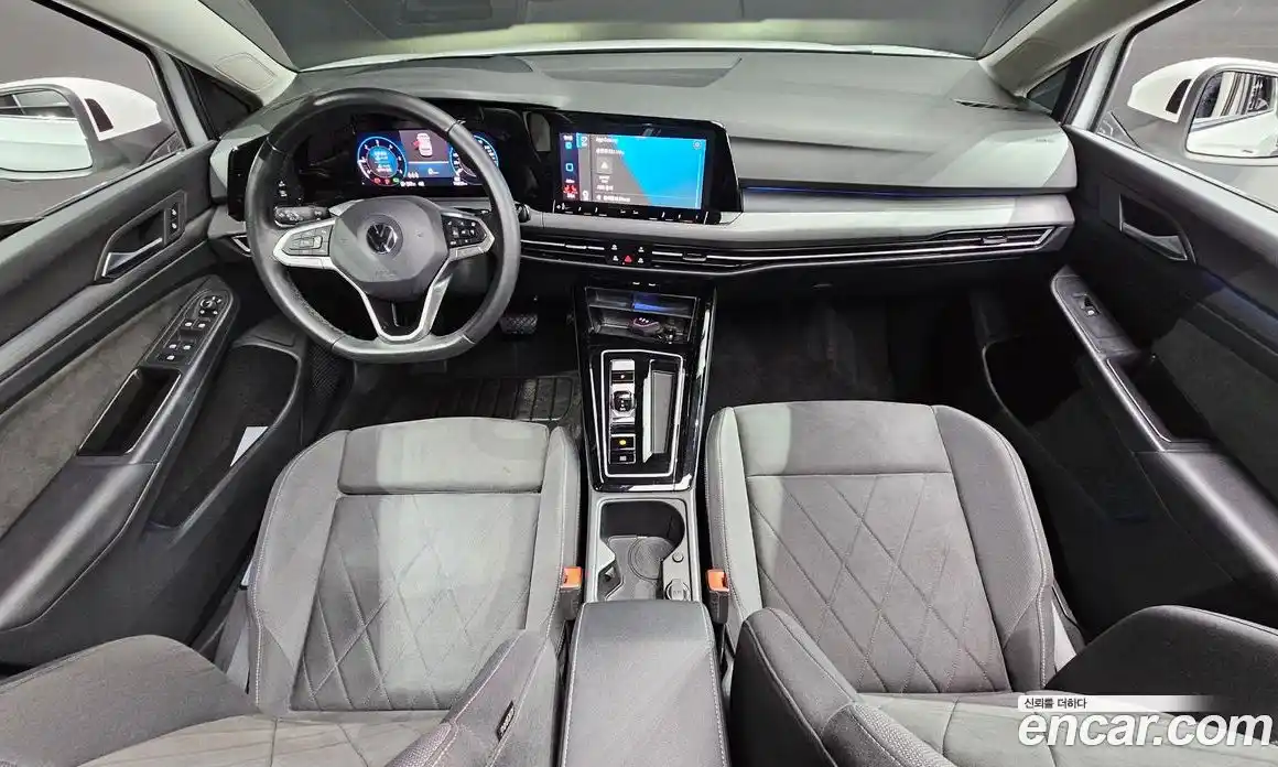 Volkswagen Golf 2023 2.0 гидро в Москве № 826140, фото 7
