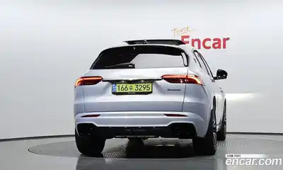 Maserati Grecale 2023 2.0 гидро в Москве № 827324, миниатюра 4