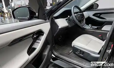 Land Rover Range-Rover Evoque 2025 2.0 гидро в Москве № 859538, миниатюра 11
