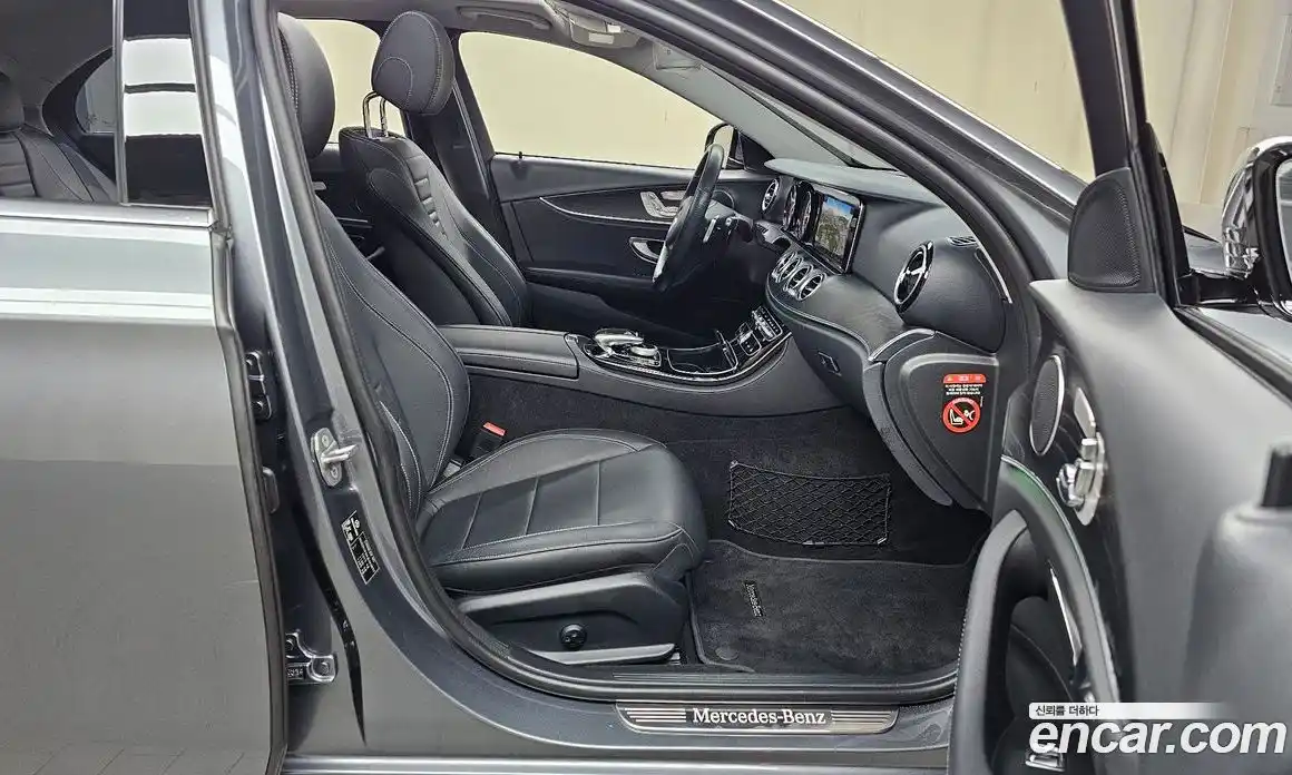 Mercedes-Benz E-Class 2017 1.9 гидро в Москве № 893226, фото 11