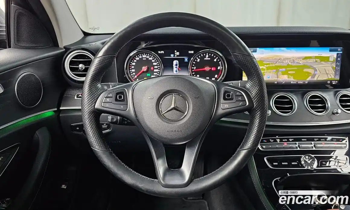 Mercedes-Benz E-Class 2017 1.9 гидро в Москве № 893226, фото 13