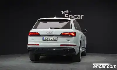 Audi Q7 2023 3.0 гидро в Москве № 893941, миниатюра 4