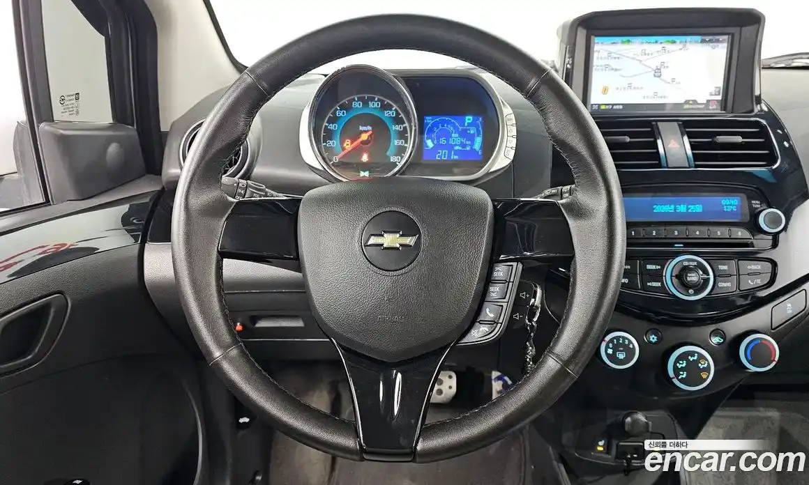 Chevrolet Spark 2015 1.0 гидро в Москве № 936388, фото 14