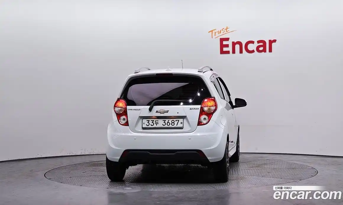 Chevrolet Spark 2015 1.0 гидро в Москве № 936388, фото 4