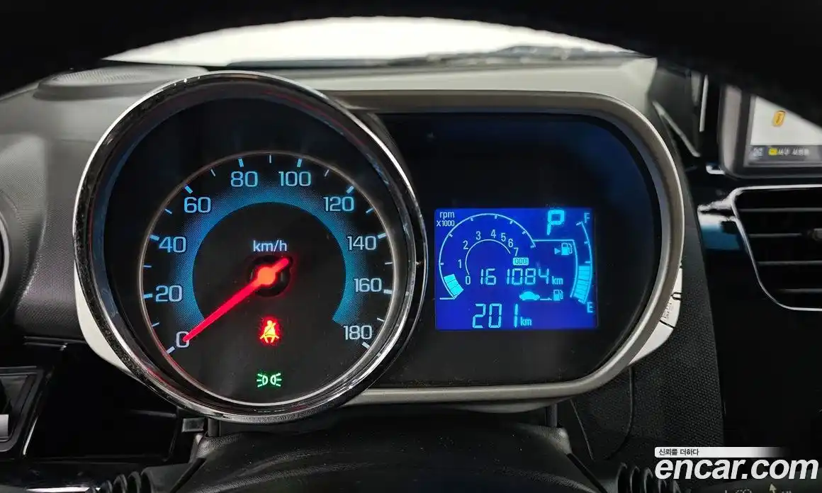 Chevrolet Spark 2015 1.0 гидро в Москве № 936388, фото 8