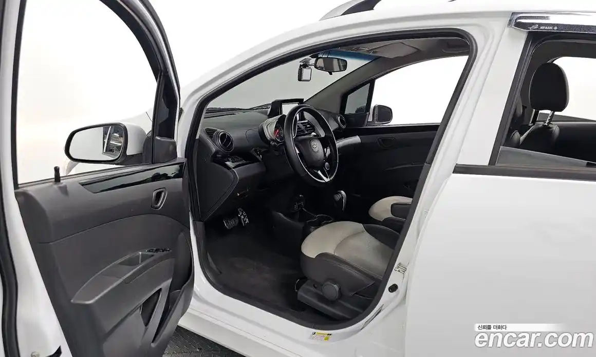 Chevrolet Spark 2015 1.0 гидро в Москве № 936388, фото 10