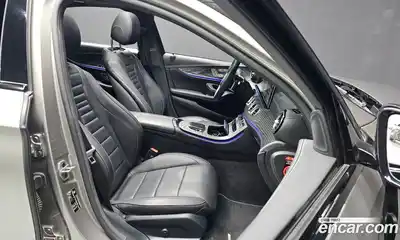 Mercedes-Benz E-Class 2023 2.0 гидро, миниатюра 11