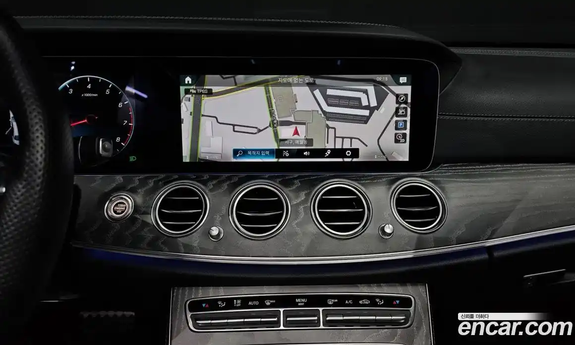 Mercedes-Benz E-Class 2023 2.0 гидро, фото 15