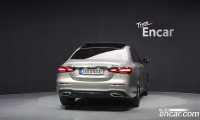 Mercedes-Benz E-Class 2023 2.0 гидро, миниатюра 4