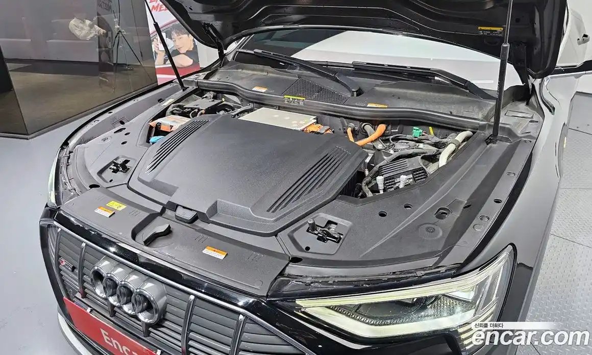 Audi e-tron 2021 0.2 гидро в Москве № 970463, фото 6