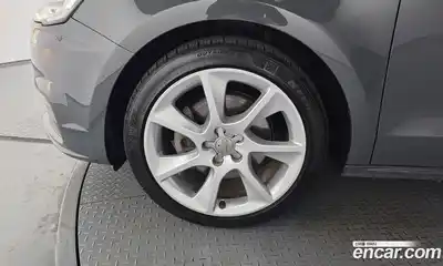 Audi A1 2015 1.6 гидро в Москве № 970898, миниатюра 5