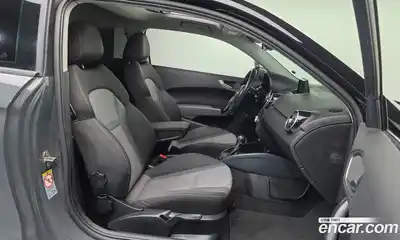 Audi A1 2015 1.6 гидро в Москве № 970898, миниатюра 10