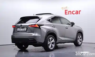 Lexus NX, 2016