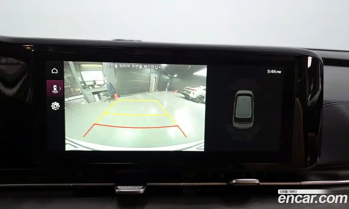 Kia Canival 2023 2.2 Автомат в Москве № 1002827, фото 15