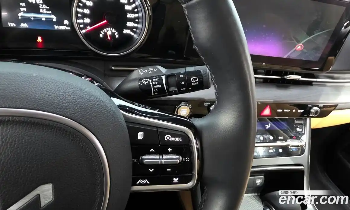 Kia Canival 2023 2.2 Автомат в Москве № 1002827, фото 17