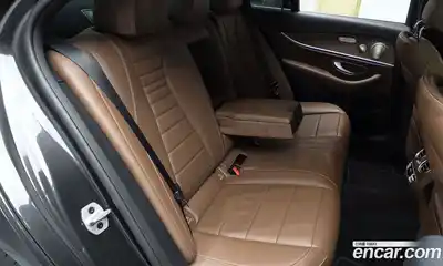 Mercedes-Benz E-Class 2021 2.0 гидро в Москве № 1005649, миниатюра 11