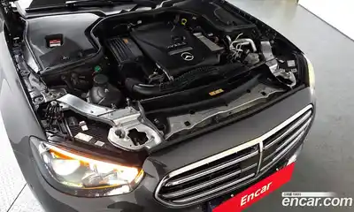 Mercedes-Benz E-Class 2021 2.0 гидро в Москве № 1005649, миниатюра 5