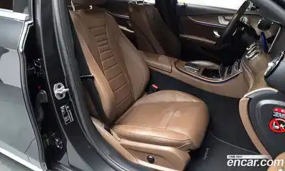 Mercedes-Benz E-Class 2021 2.0 гидро в Москве № 1005649, миниатюра 9