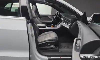 Audi Q8 2022 3.0 гидро в Москве № 1008023, миниатюра 11