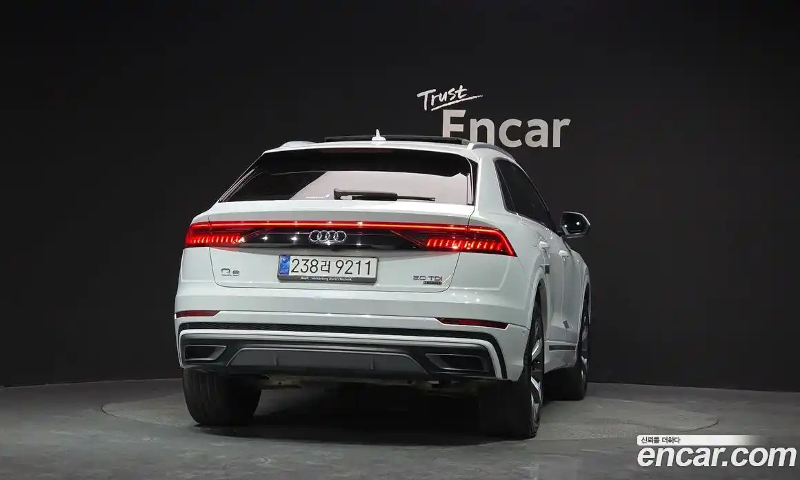 Audi Q8 2022 3.0 гидро в Москве № 1008023, фото 4