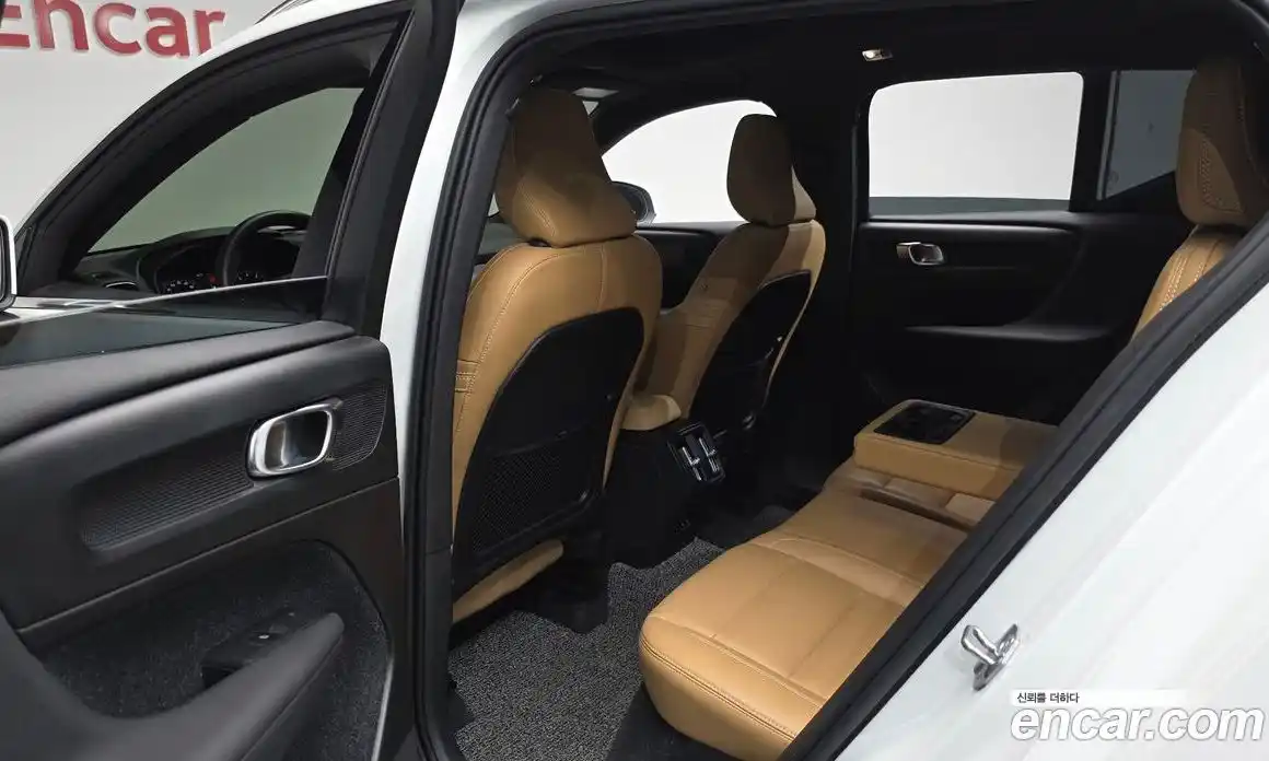 Volvo XC40 2020 2.0 гидро в Москве № 1008660, фото 10