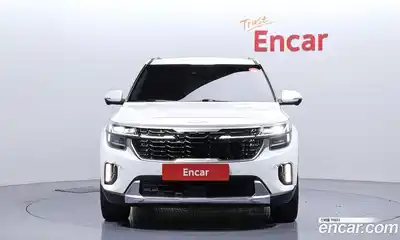 Kia Seltos 2023 1.6 Автомат в Москве № 1009730, миниатюра 3