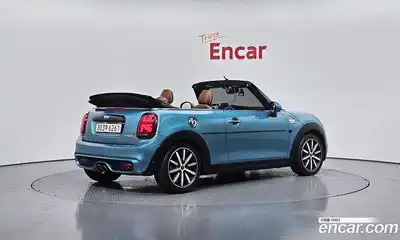 Mini Cooper Convertible 2017 2.0 гидро в Москве № 1013991, миниатюра 2