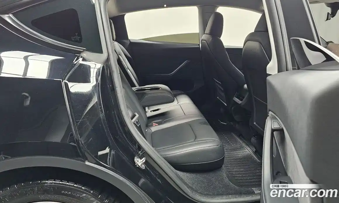 Tesla Model Y 2023 0.2 гидро в Москве № 1014262, фото 12