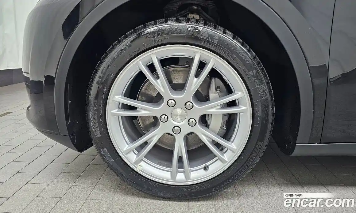 Tesla Model Y 2023 0.2 гидро в Москве № 1014262, фото 5