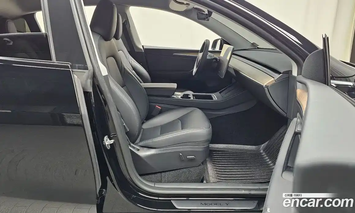 Tesla Model Y 2023 0.2 гидро в Москве № 1014262, фото 10