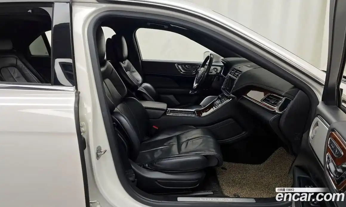 Lincoln Continental 2019 3.0 гидро в Москве № 1019995, фото 11