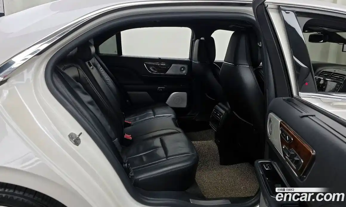 Lincoln Continental 2019 3.0 гидро в Москве № 1019995, фото 12