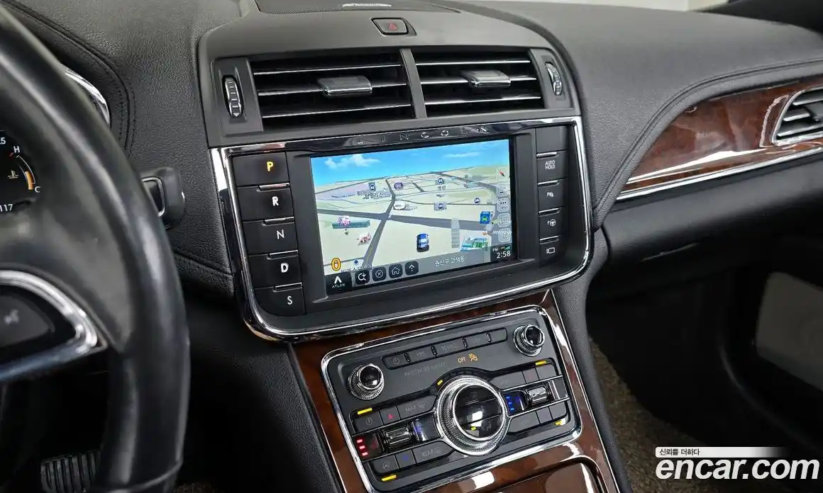 Lincoln Continental 2019 3.0 гидро в Москве № 1019995, фото 14