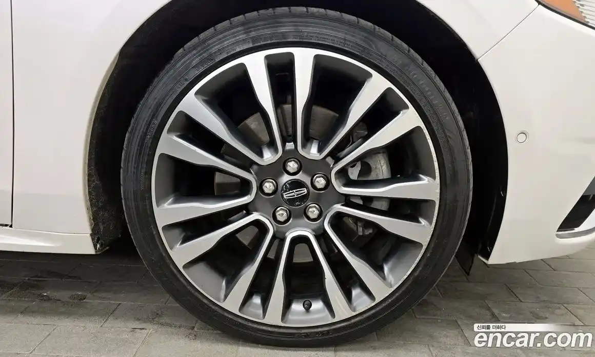 Lincoln Continental 2019 3.0 гидро в Москве № 1019995, фото 5