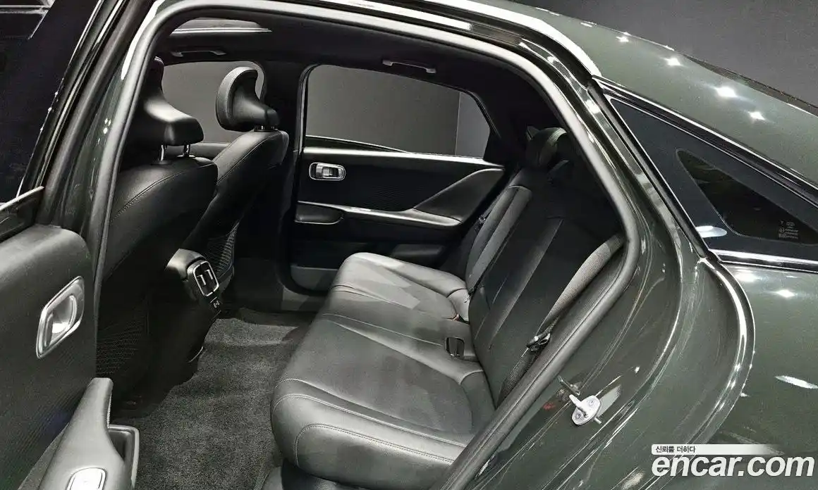 Hyundai Ioniq 6 2022 0.1 гидро в Москве № 131112, фото 12