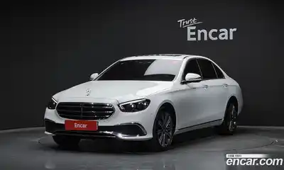 Mercedes-Benz E-Class, 2022