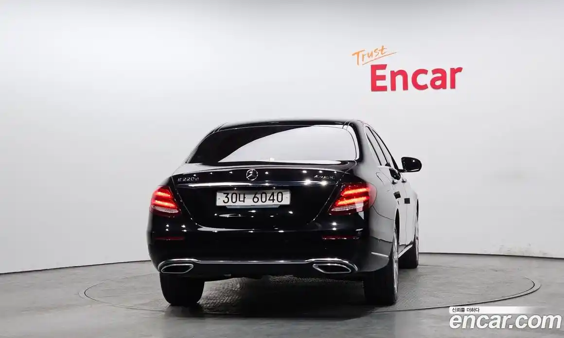 Mercedes-Benz E-Class 2019 1.9 гидро в Москве, фото 4