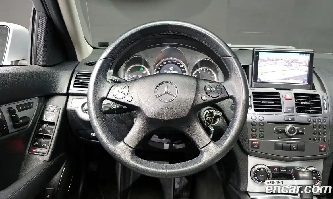 Mercedes-Benz C-Class 2009 1.8 гидро в Москве № 161784, фото 13