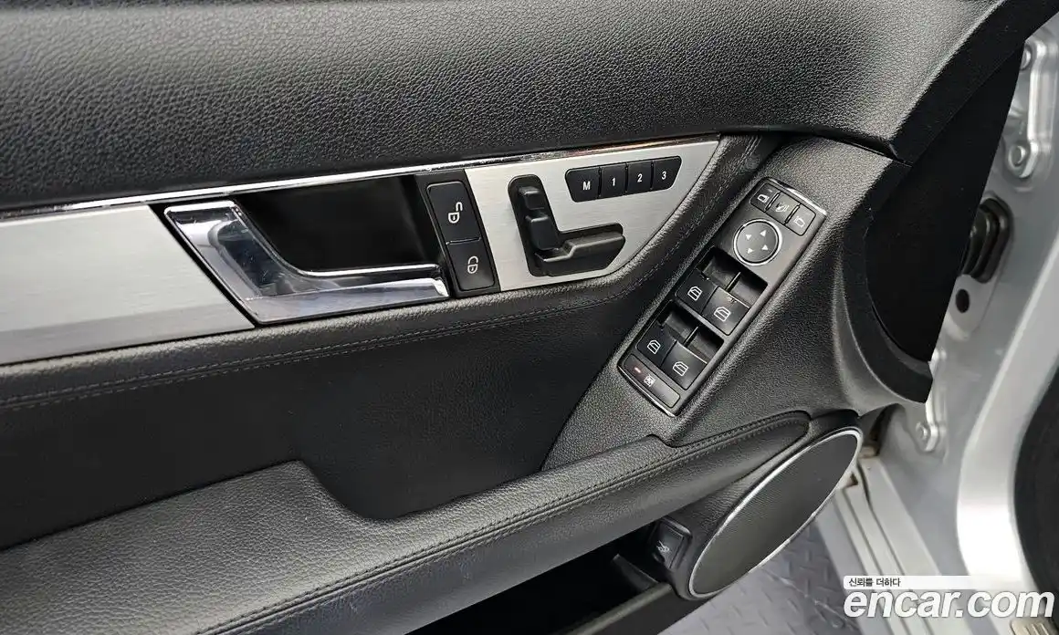 Mercedes-Benz C-Class 2009 1.8 гидро в Москве № 161784, фото 15