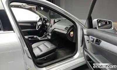 Mercedes-Benz C-Class 2009 1.8 гидро в Москве № 161784, миниатюра 10