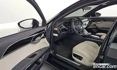 Audi A8 2023 3.0 гидро в Москве № 162380, миниатюра 11
