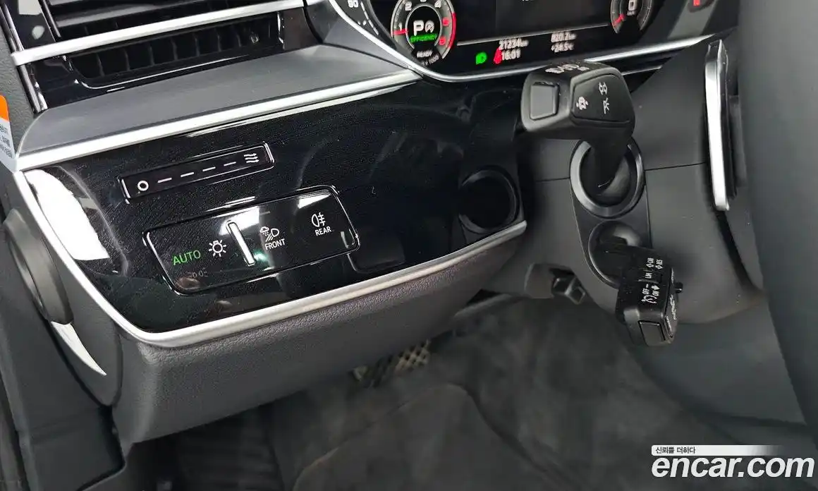 Audi A8 2023 3.0 гидро в Москве № 162380, фото 17