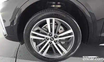 Audi Q5 2023 2.0 гидро в Москве № 162810, миниатюра 4