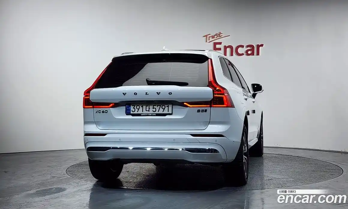 Volvo XC60 2023 2.0 гидро в Москве № 164260, фото 4
