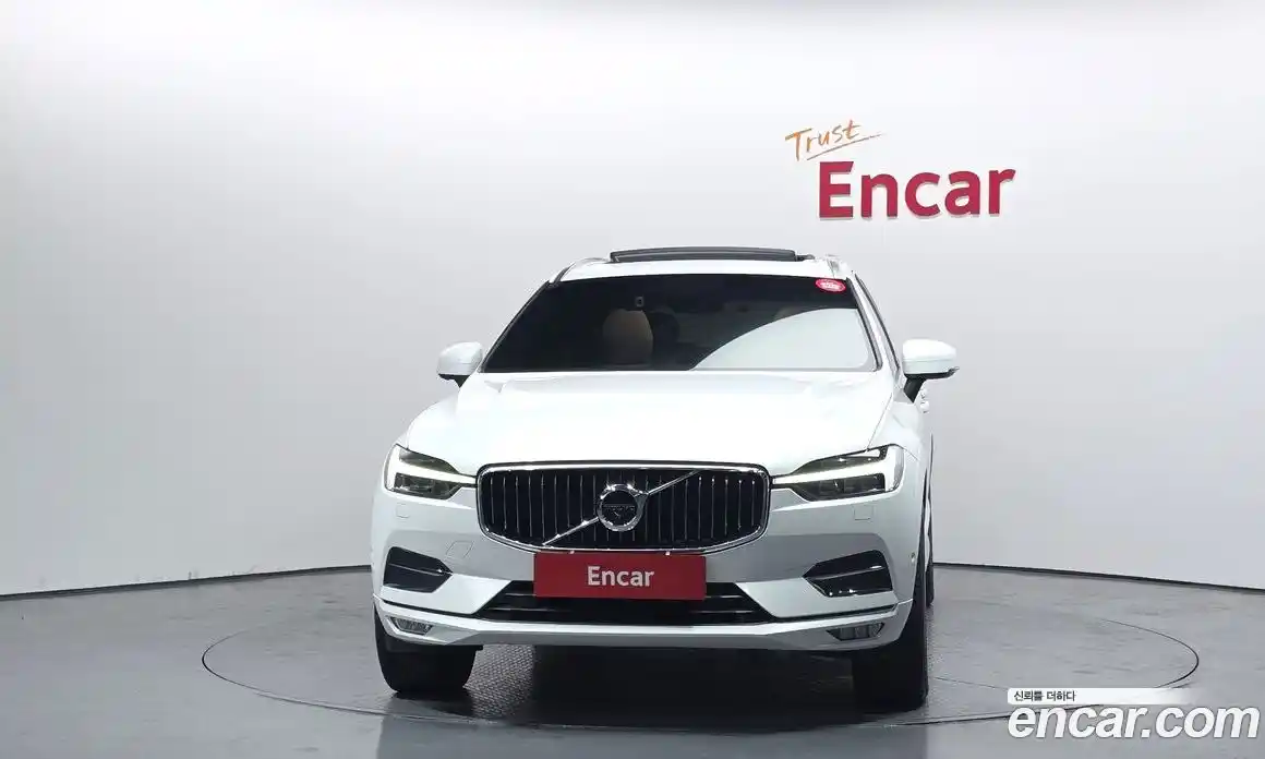 Volvo XC60 2021 2.0 гидро в Москве № 164419, фото 3