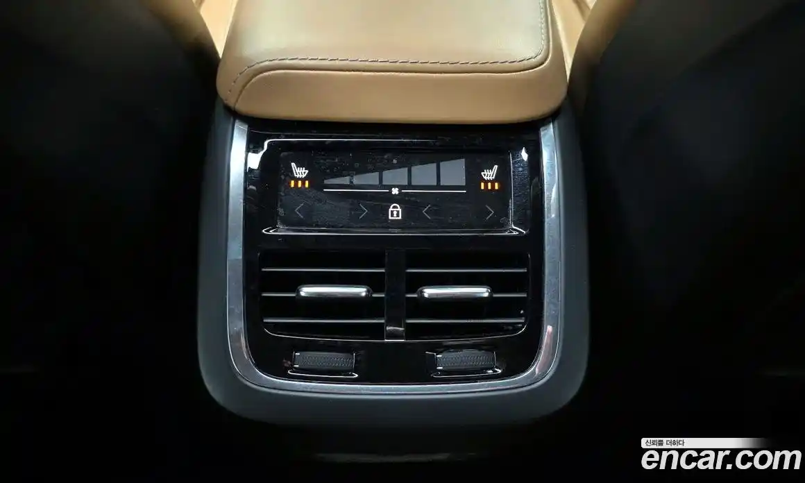 Volvo XC60 2019 2.0 гидро в Москве № 164456, фото 18