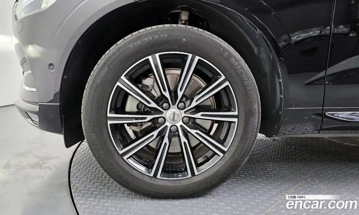 Volvo XC60 2019 2.0 гидро в Москве № 164456, фото 5